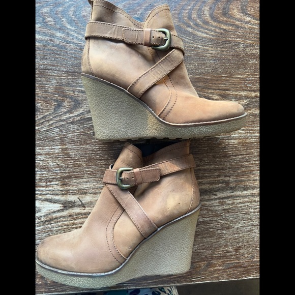 Size 39 wedge booties - Picture 1 of 3